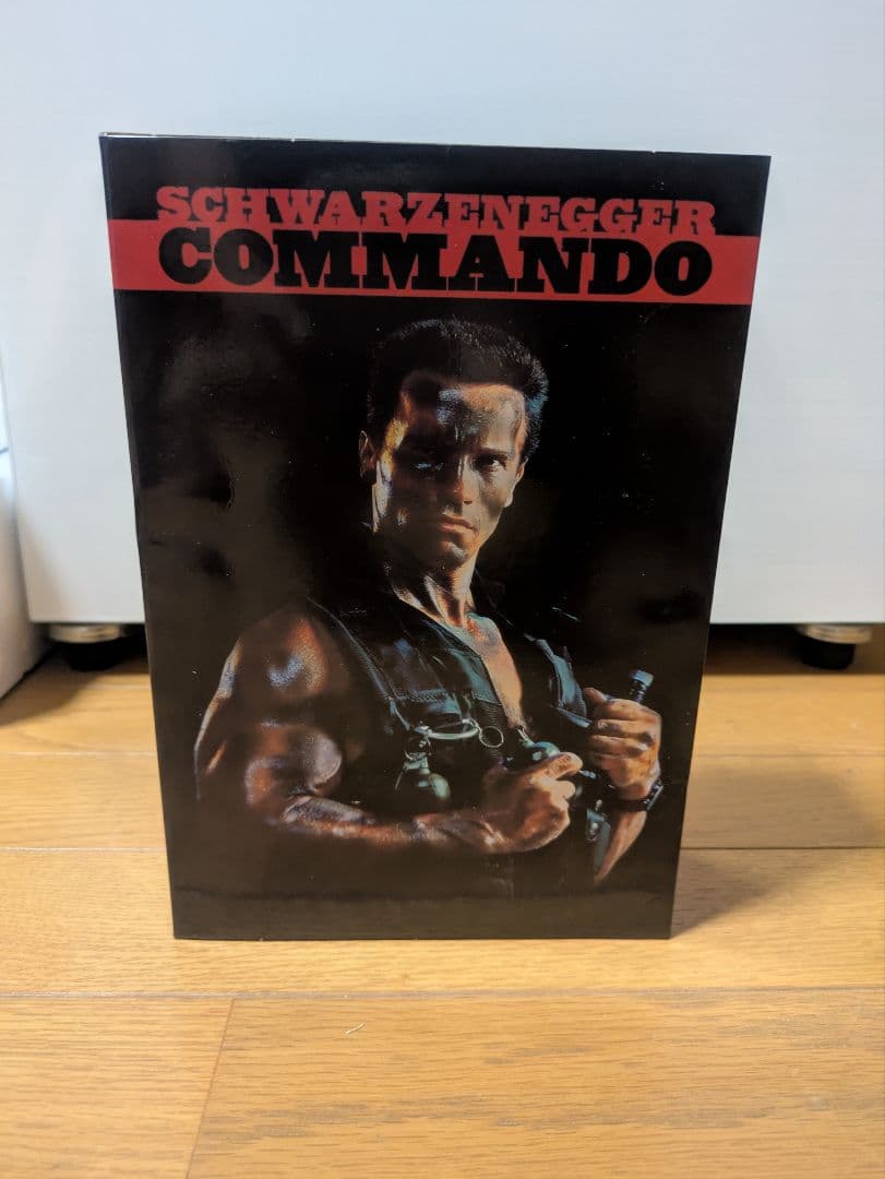 訳有特価★新品★コマンドー　フィギュア★30周年記念★シュワルツェネッガー★