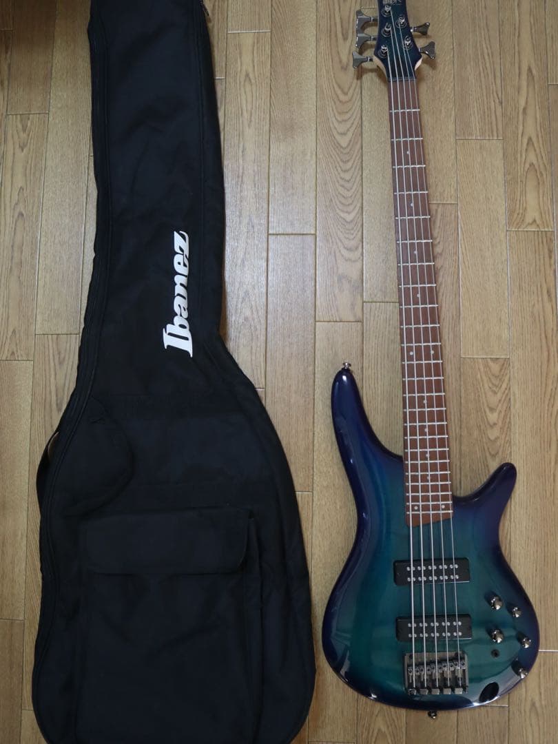 アイバニーズ 5弦ベース Ibanez SR305E