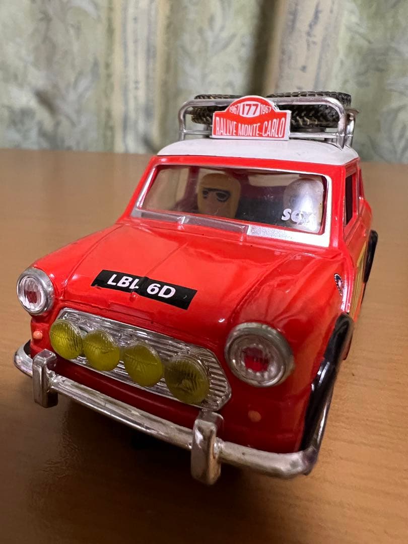 ミニクーパー スロットカー マシーン