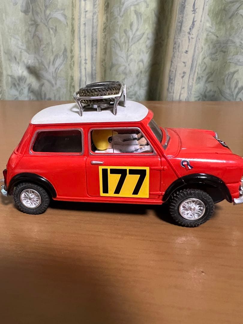 ミニクーパー スロットカー マシーン