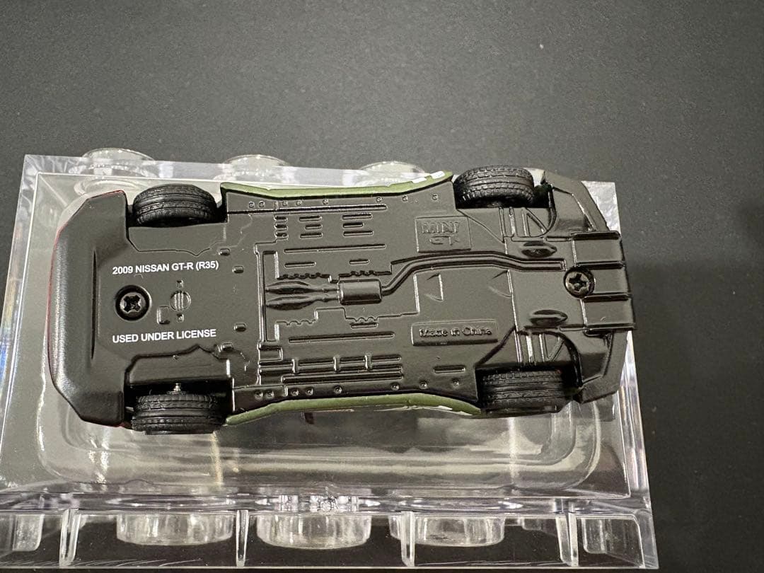 MINI GT LBWK Zero Fighter GT-R R35 香港限定