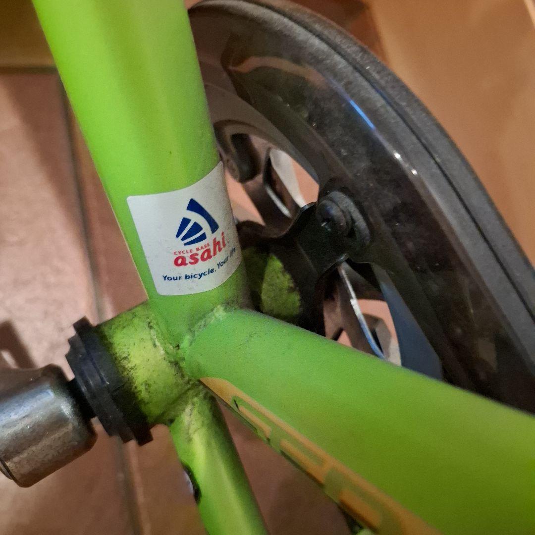 22インチ　横浜市　引き取り可能な方のみ　　子供　自転車 　黄緑　ヘルメット付き