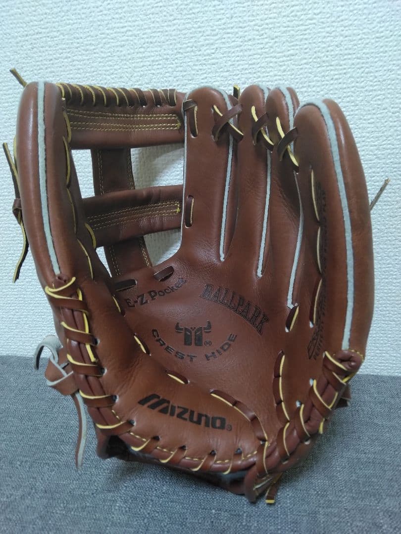 ミズノ一般軟式オールラウンド　ヴィンテージグローブ