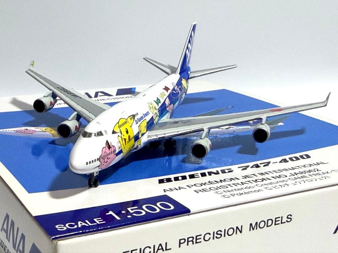 全日空商事 1/500 B747-400 ANAポケモンジェット NH50028