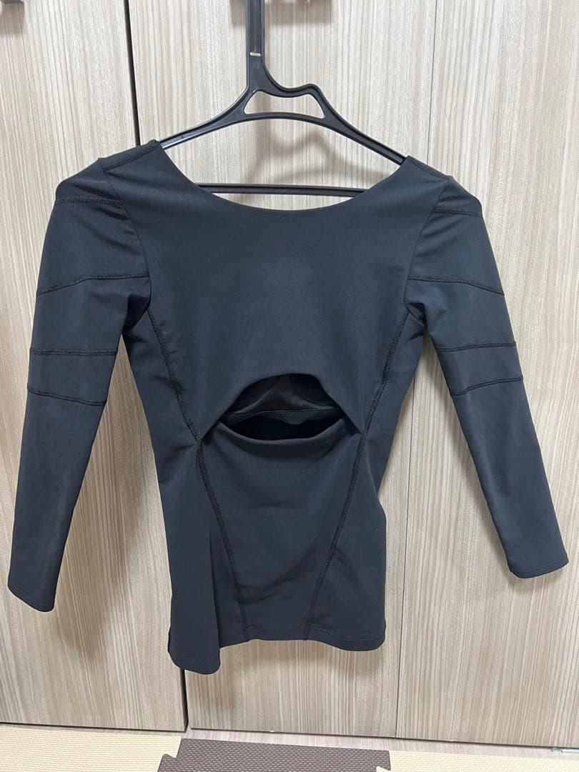 リントスル　ピラティスウェア