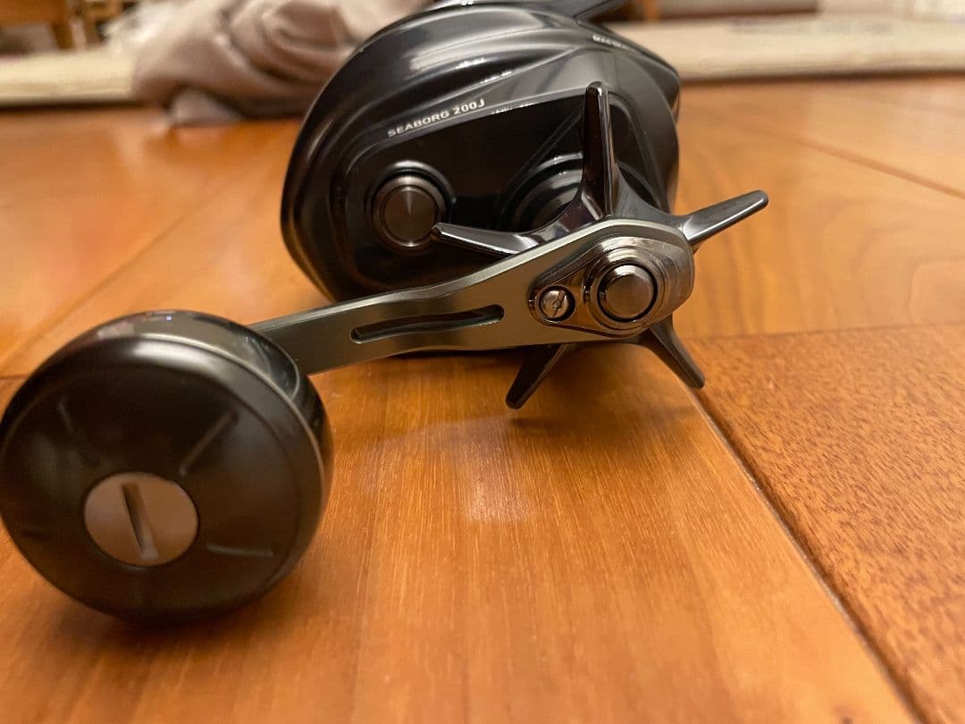 【n】ダイワSEABORG 200J（右ハンドル）