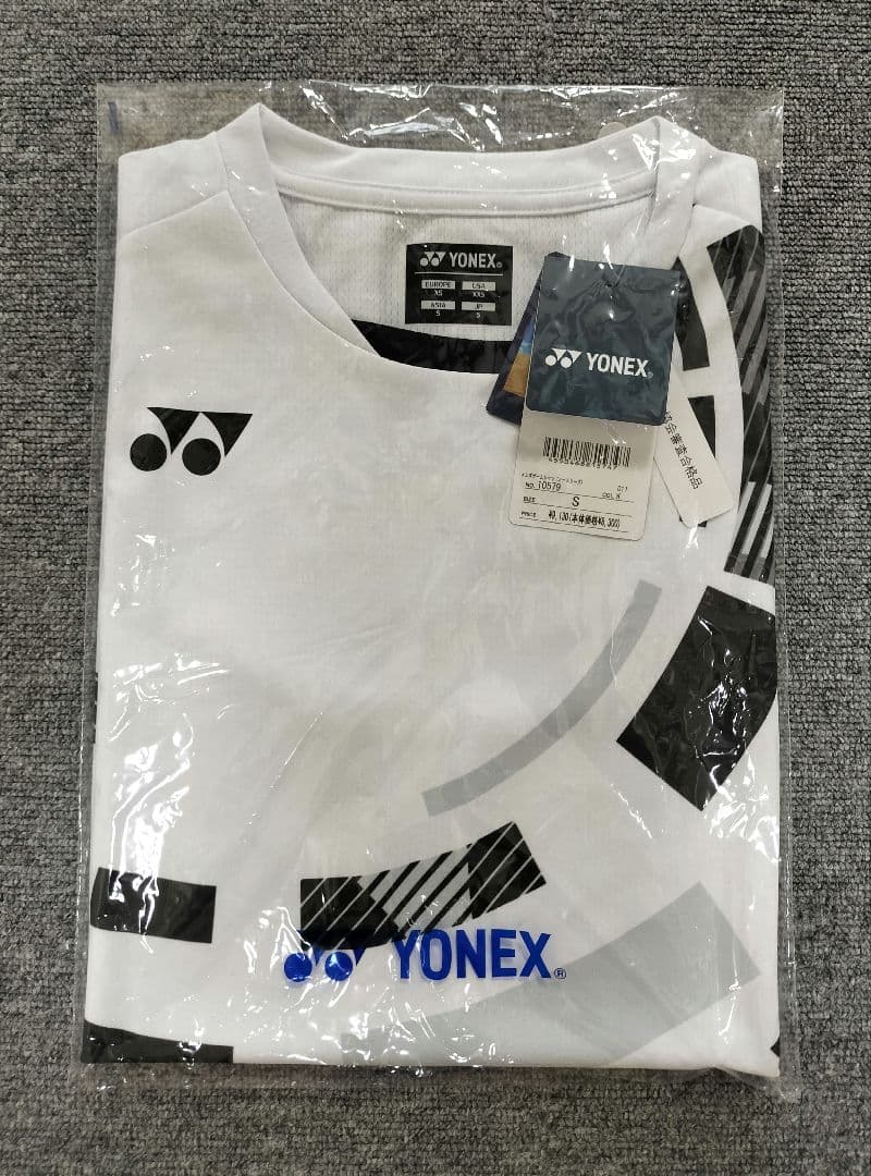 ヨネックス　新品未使用　ゲームシャツ　ノースリーブ　10579 SSサイズ