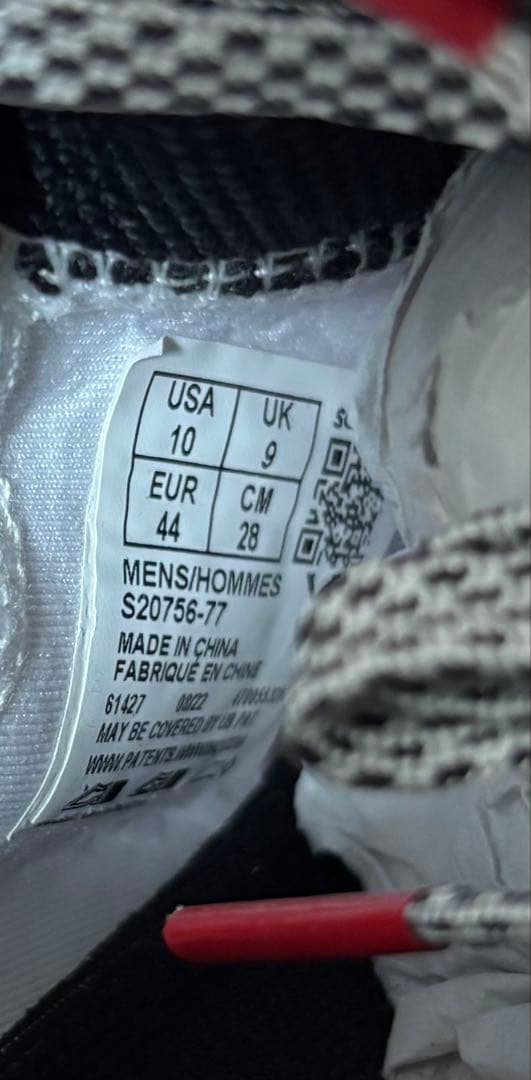 【新品・未使用品】サッカニー　エンドルフィンスピード3 ※28cm