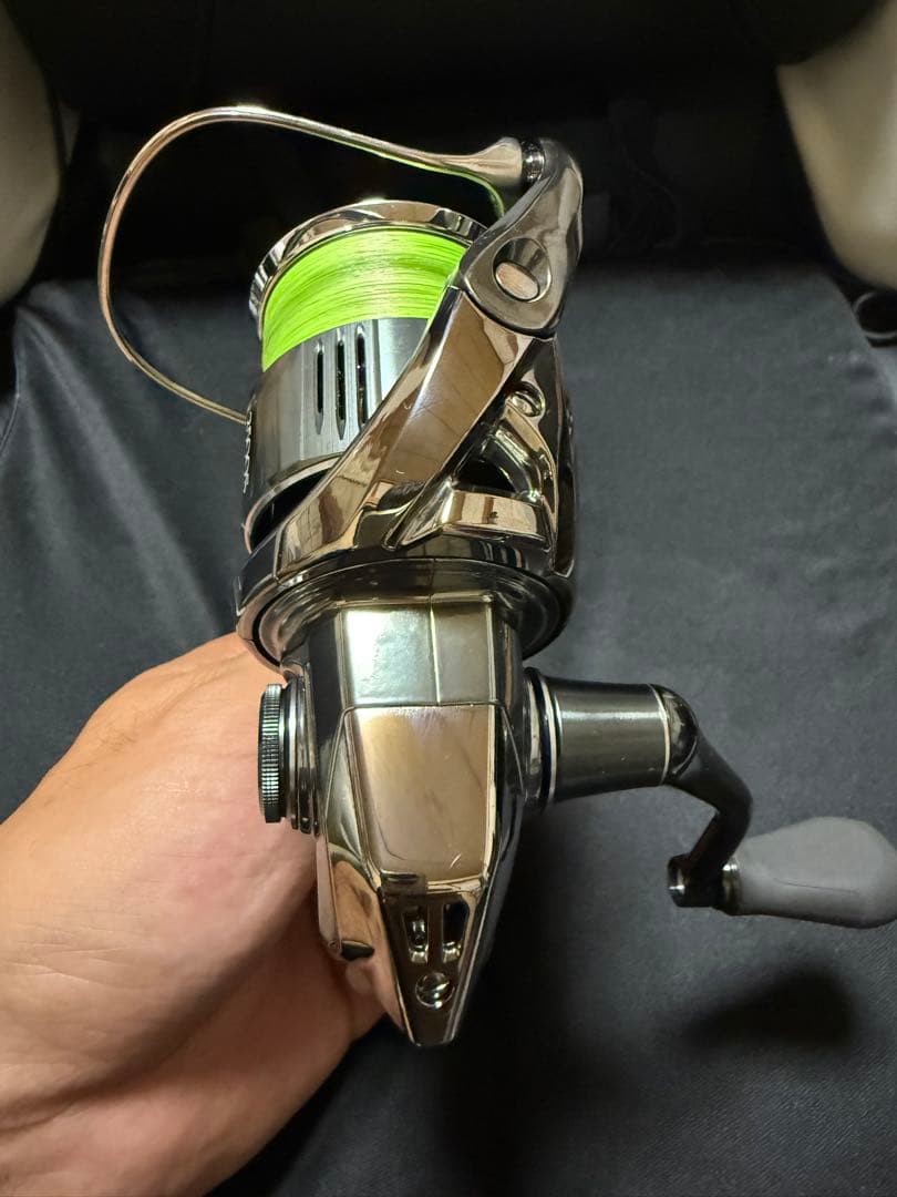 美品 シマノ 22ステラ 2500S