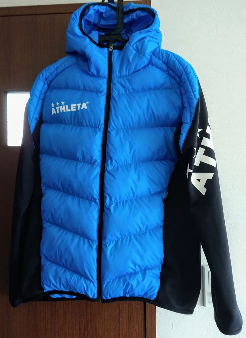 ATHLETA 中綿フード付きピステ 中綿パンツ セット 水色　黒