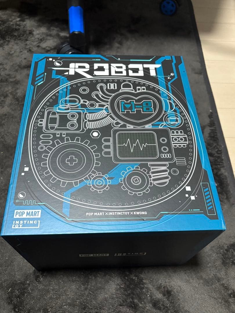 POP MART×INSTINCTOY×KWONG ロボット　ムッキー
