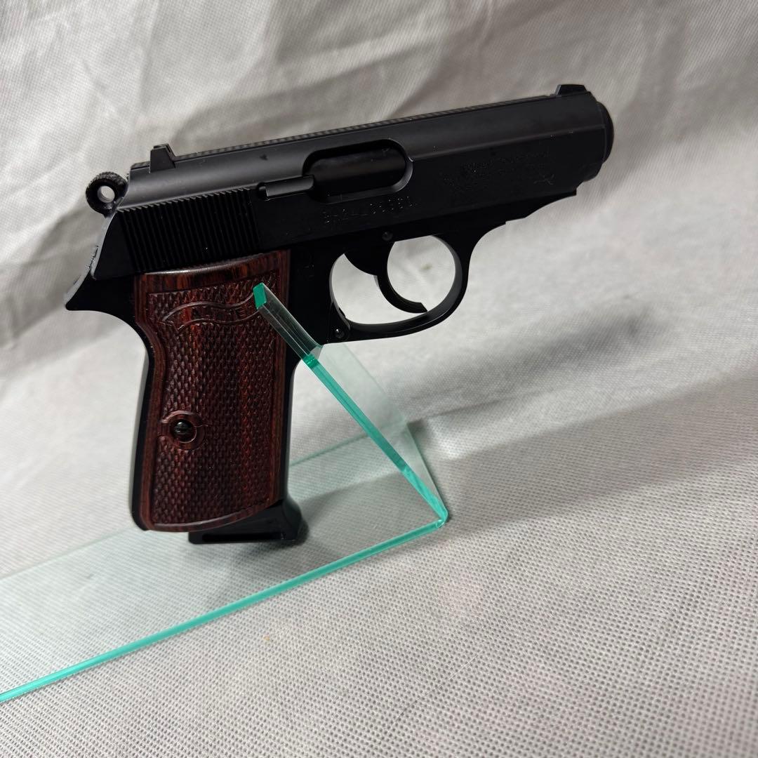 マルゼンワルサーPPK/S ブラックモデル　パンドラアームズウッドグリップ