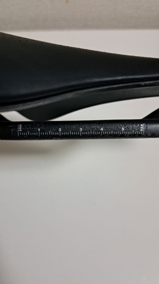 CADEX AMPサドル カーボンレール