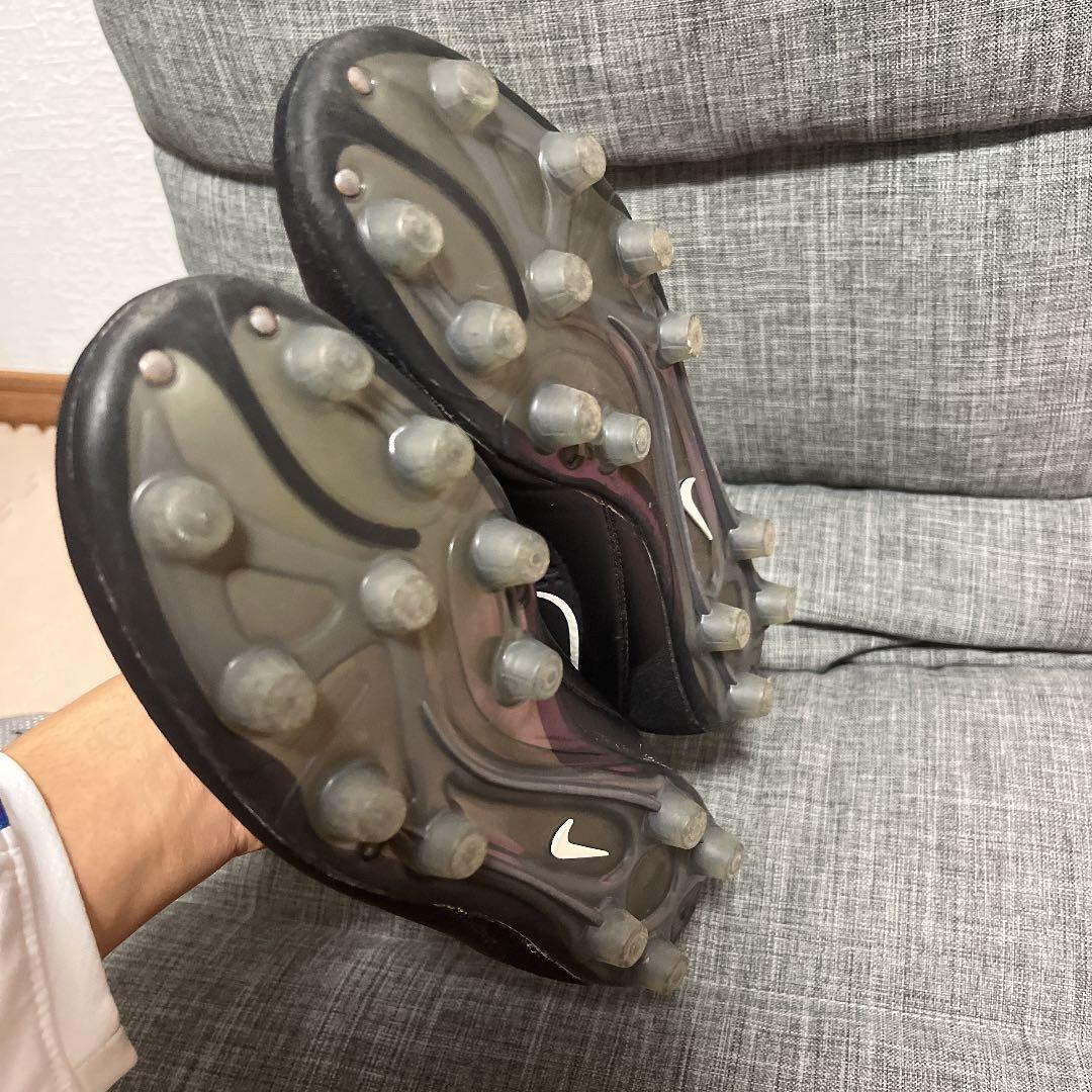 サッカースパイク　ナイキ　マジスタ　オーパス