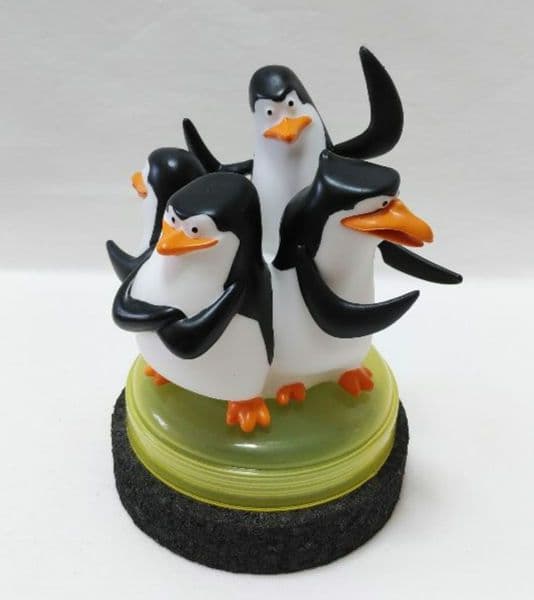 マダガスカルペンギン❤︎ウォーレン傑作限定作品！隊長とハワイアンレディ！と仲間達