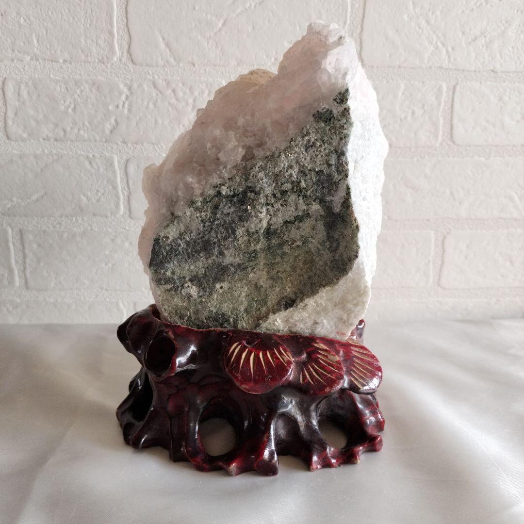 ピンクカルサイト クラスター　台座付き