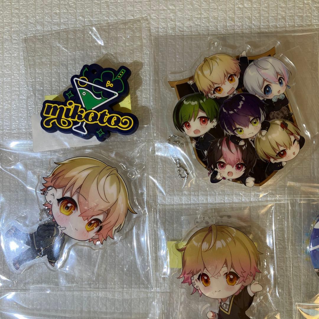 シクフォニ アクリルスタンドと缶バッジのセット