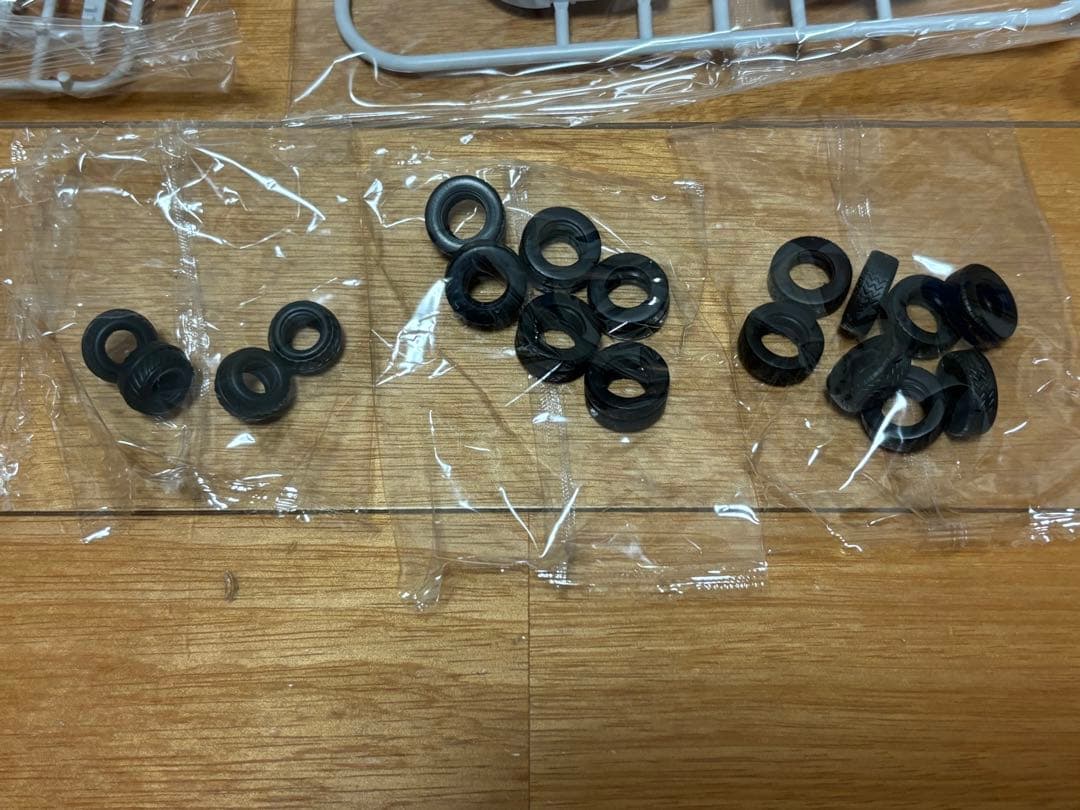 MODEROID 1/60 98式特型指揮車&99式特型レイバーキャリア 未組立