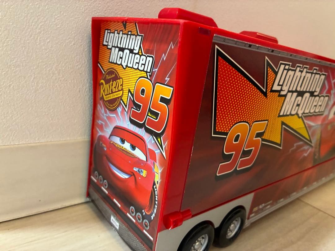 カーズ　大きなマック