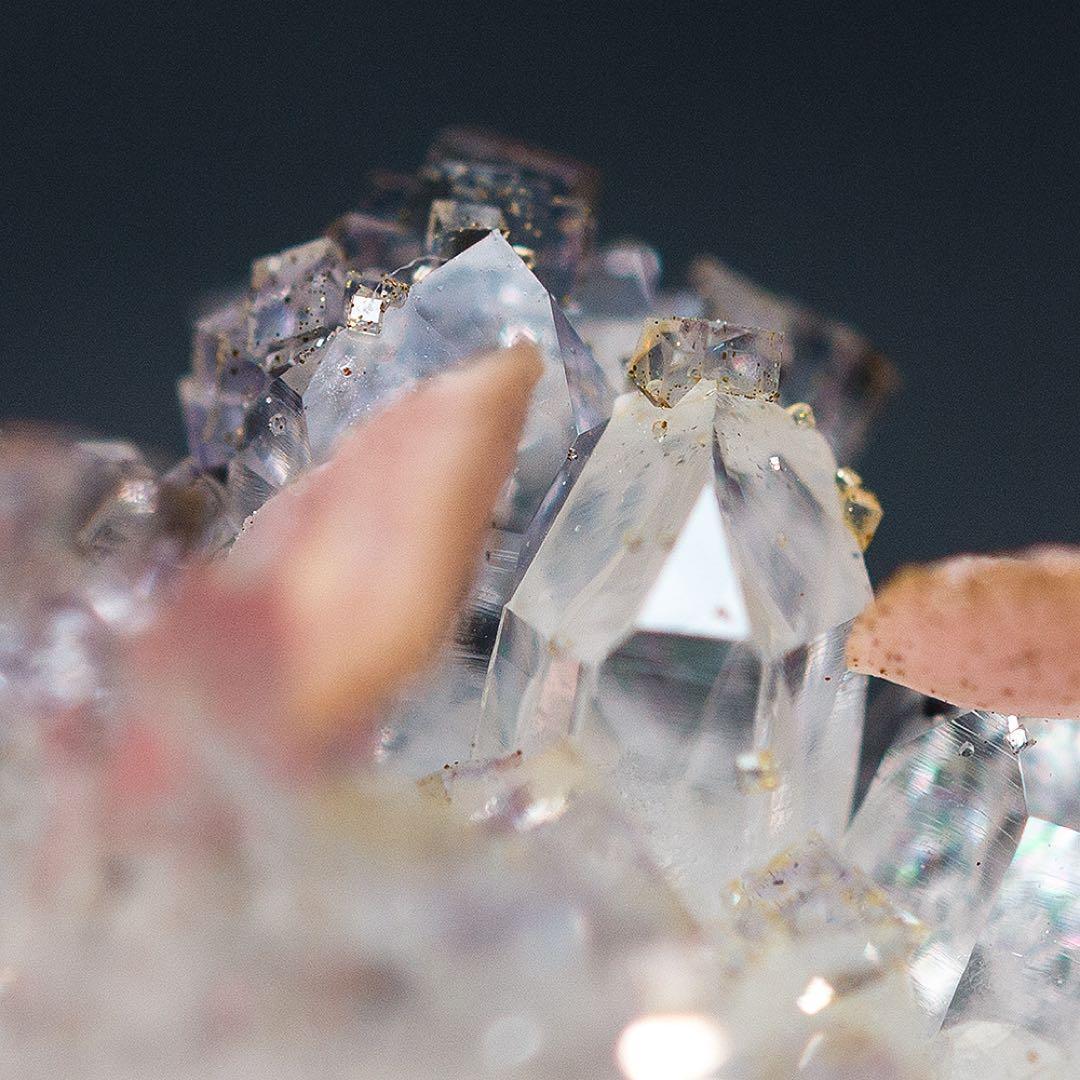 中国 ロードクロサイト フローライト 天然石 原石 鉱物標本 鉱石 蛍石 713