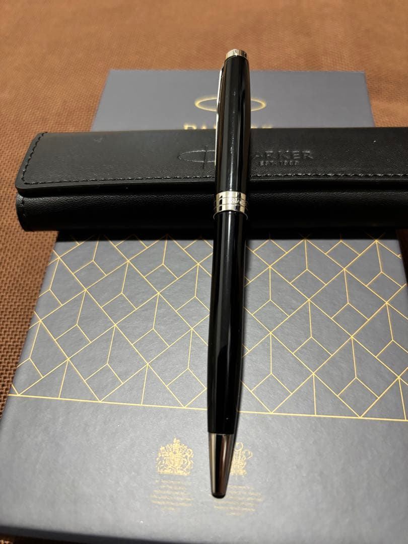 Parker ボールペン 本体 黒色 ケース付き