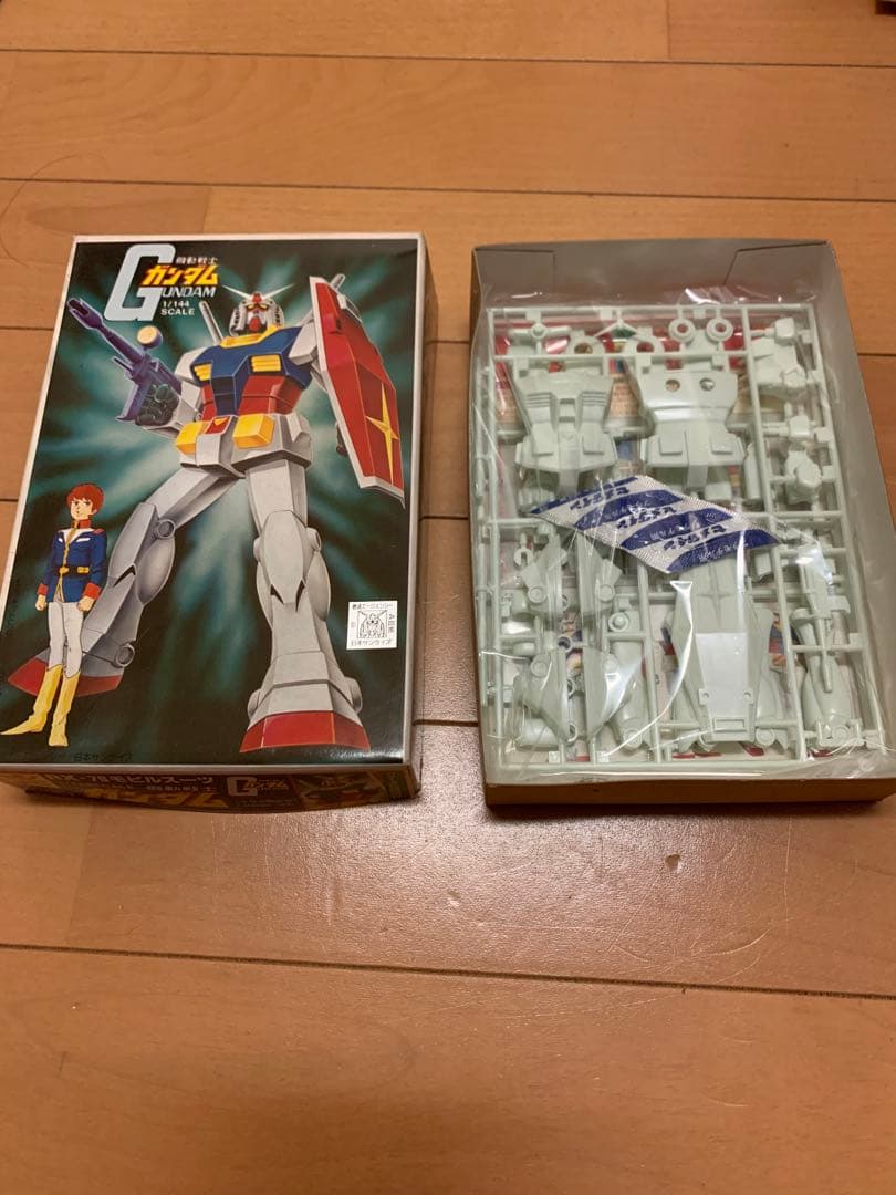 未開封　超希少　機動戦士ガンダム　RX-78 ガンダム　バンザイ