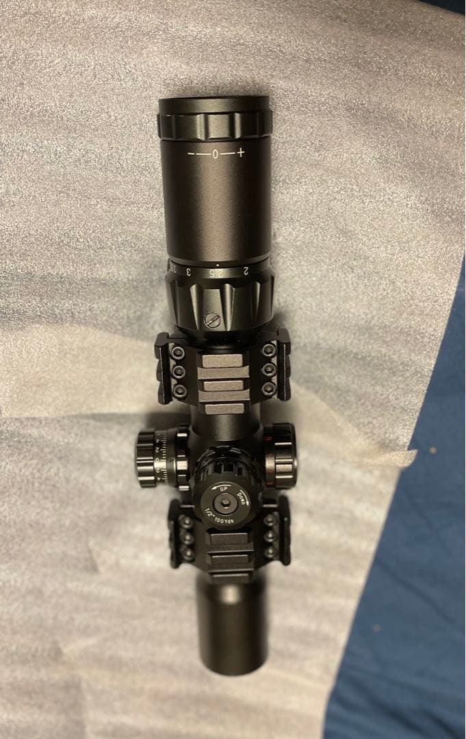 【値下げしました】1.5-4×30 スコープ