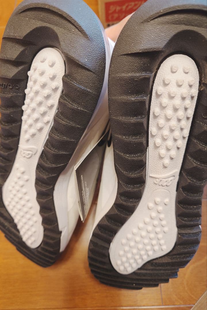 t*7様 新品・ナイキゴルフシューズ24.5