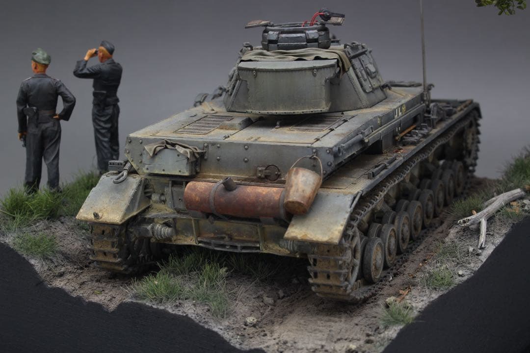 1/35 Ⅳ号戦車　G型　ドラゴン　ジオラマ　プラモデル　模型