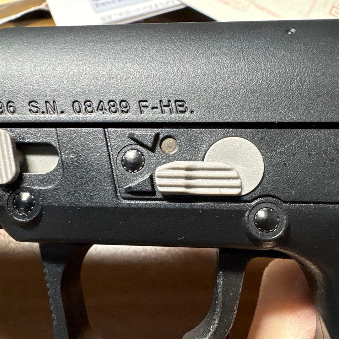 東京マルイ　FN5-7　ほぼ新しい　ガスガン　ハンドガン　エアソフト