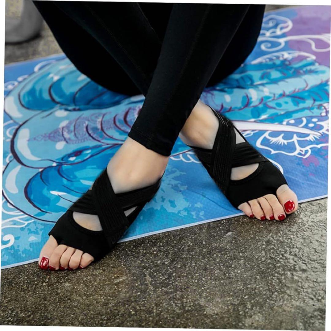〆ペア ヨガシューズ 女性用靴下の特徴 ヨガソックス 女性の靴下 ハーフトゥ