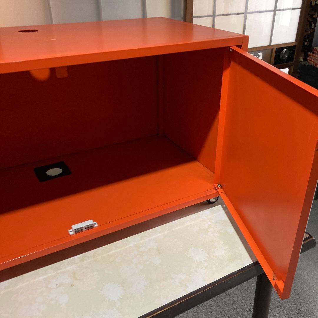 ポップ家具　店舗什器　非売品　au スチール棚