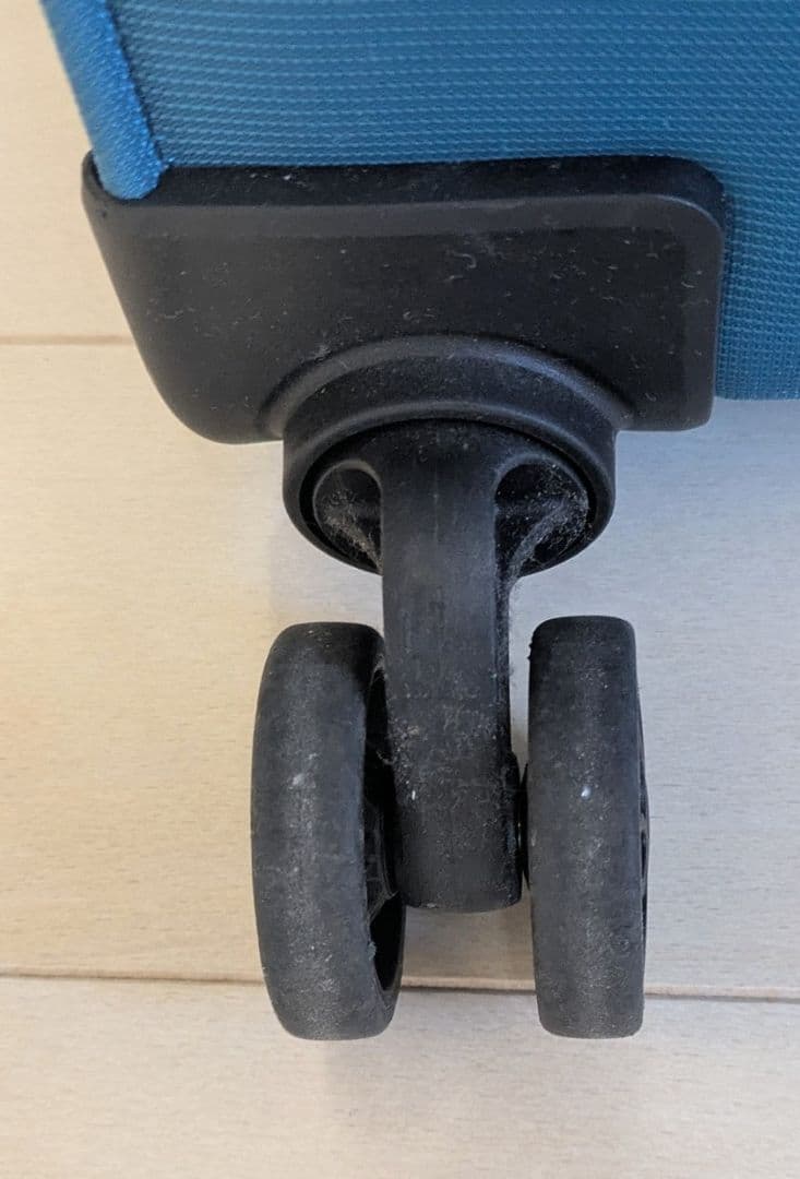 Y*i様 AMERICAN TOURISTER スーツケース