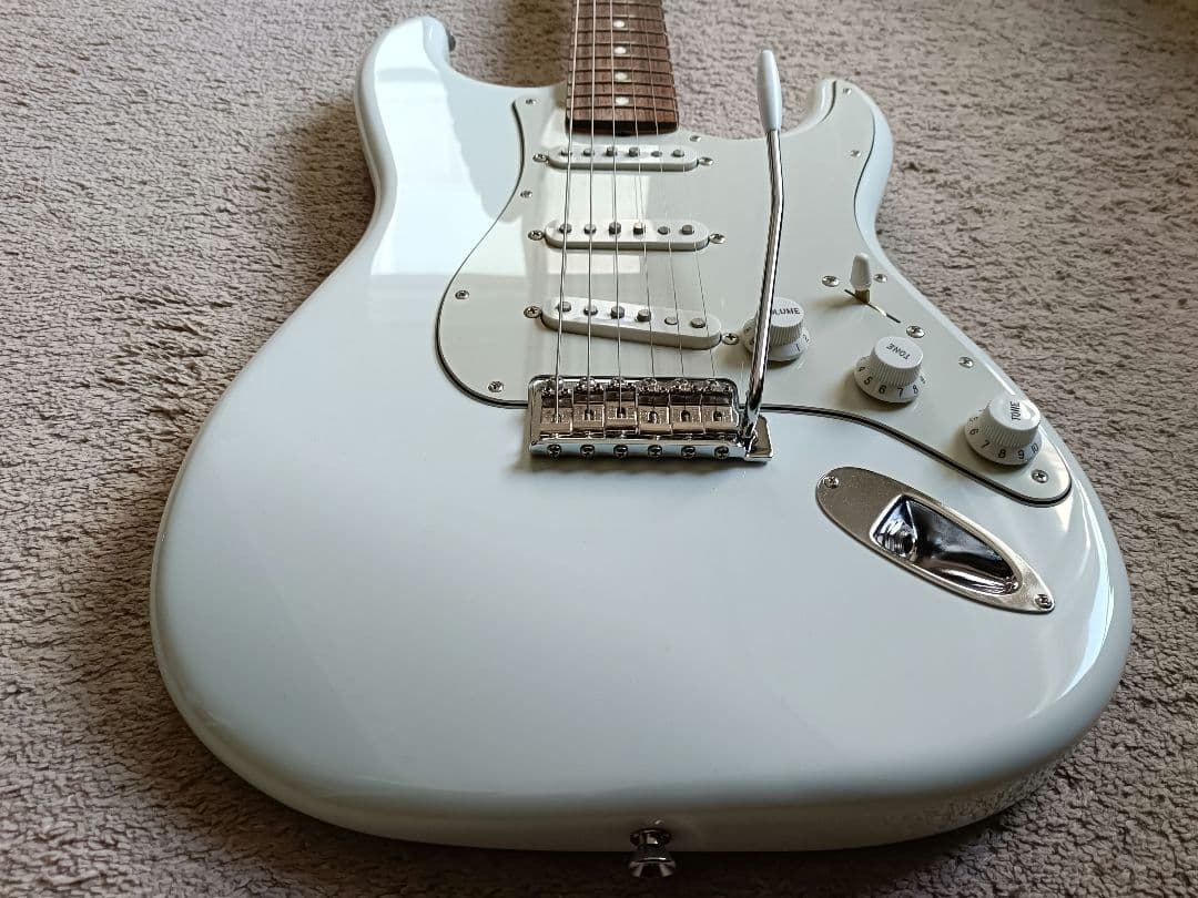 ギター fender Japan Traditional 60s stratcaster