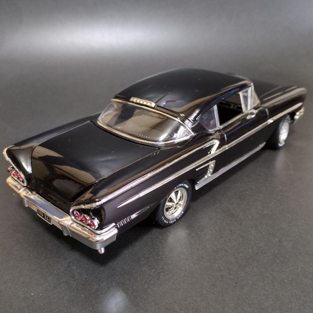 1/18ミニカー　CHEVY　 58’IMPARA