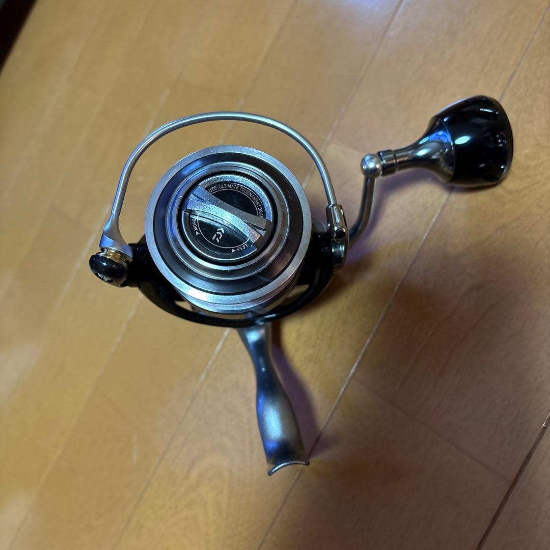 DAIWA CALDIA 3012H スピニングリール
