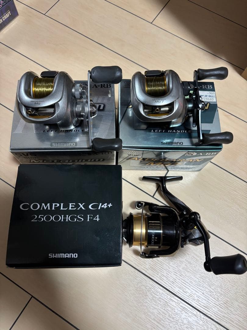 バス釣り引退品　ルアー、リールなど