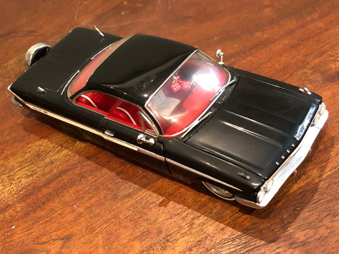 1961 シボレー インパラ JADA TOYsミニカー