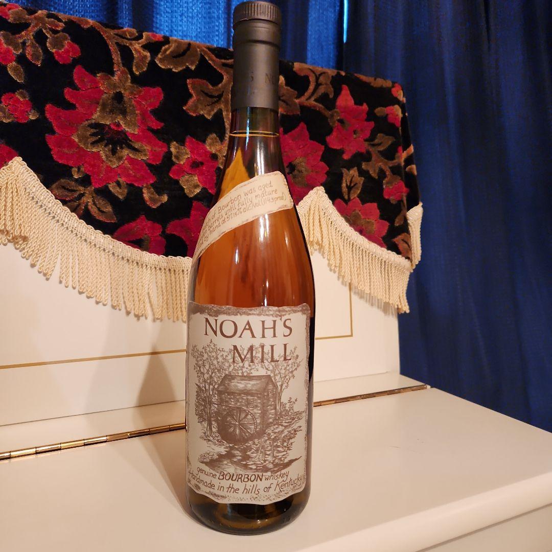 [ 再入荷 ] 終売商品 バ－ボンウイスキー ノア－ズ ミル ( 新品未開封 )