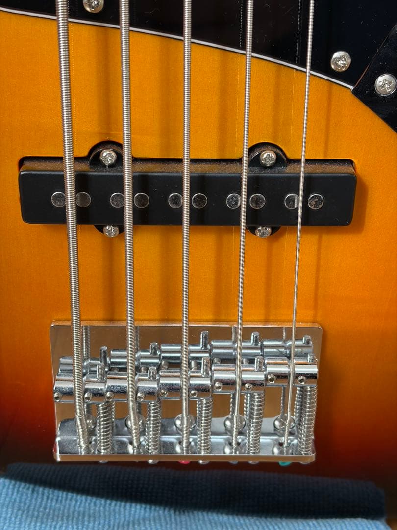 【美品】Squier Affinity Jazz Bass V 5弦ベース