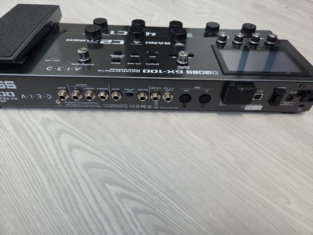 BOSS GX100 BT-DUAL付き