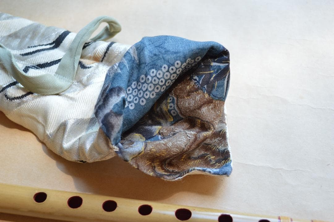 篠笛 獅子田笛 八本調子 㐂月作 紫山作　二本 絹袋