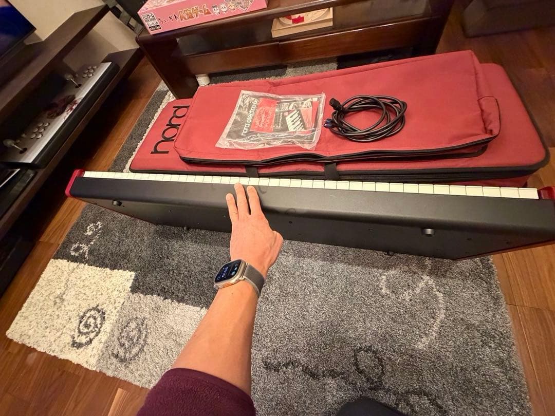 Clavia Nord Electro 6 HP ケース付