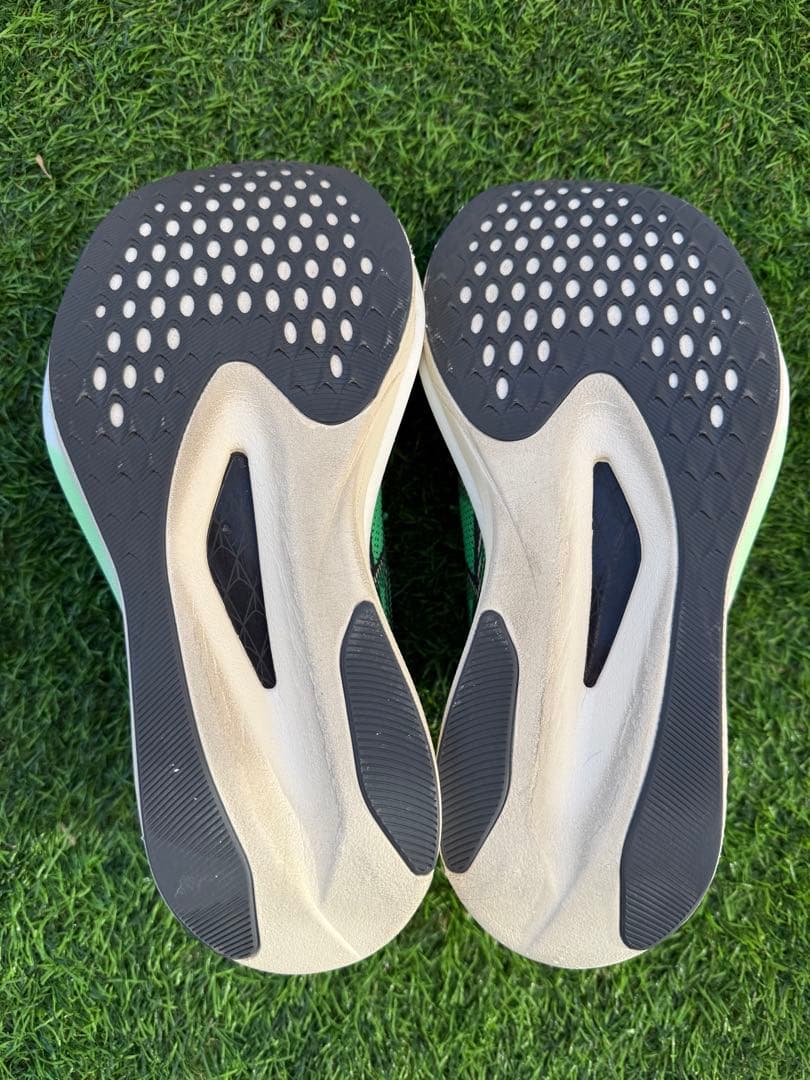 ASICS マジックスピード5 グリーン　25センチ