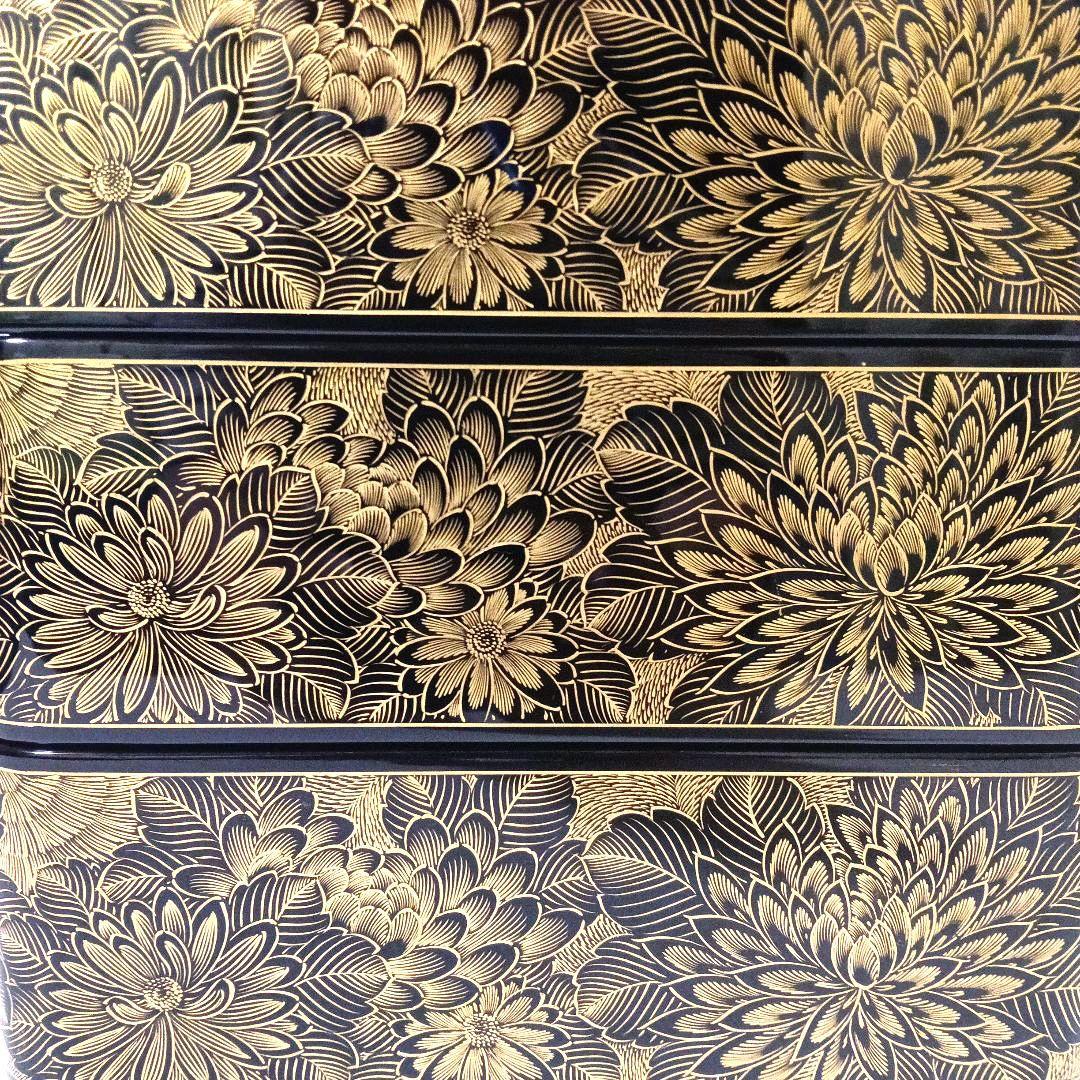 能登輪島塗 前田漆器謹製 極上 総菊詰沈金 五段重箱 蓋二枚 漆塗り天然木 大型