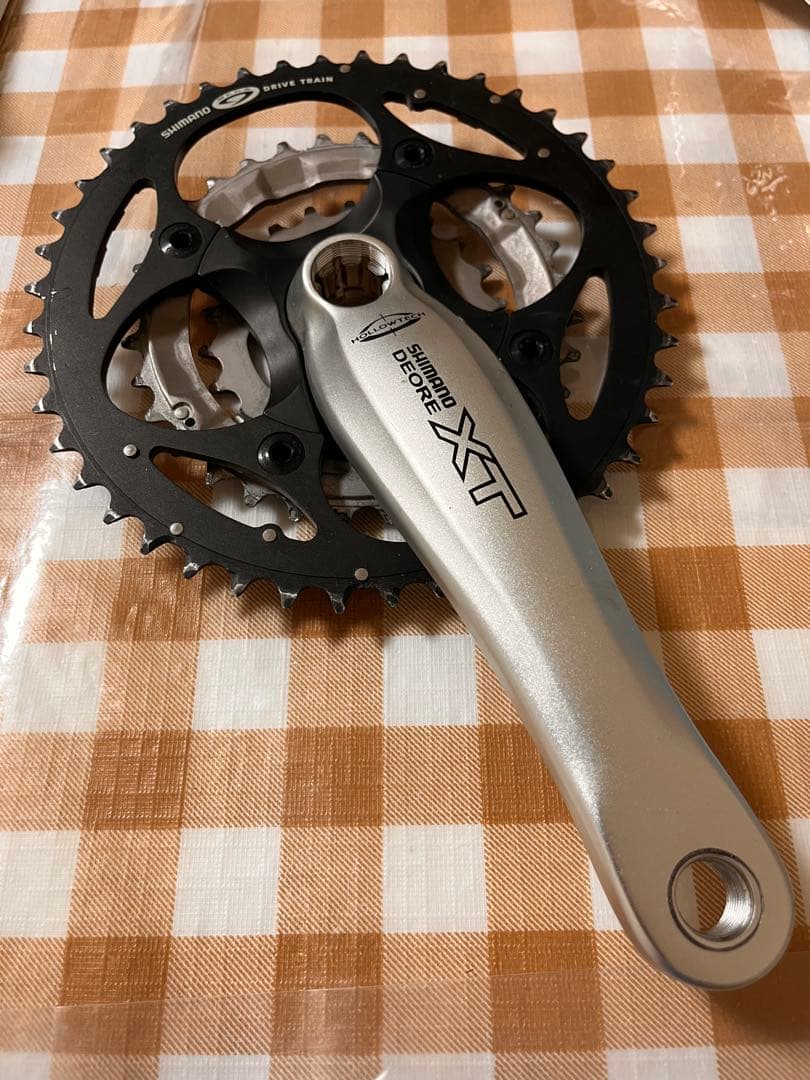 シマノ　XT クランク　BBセット