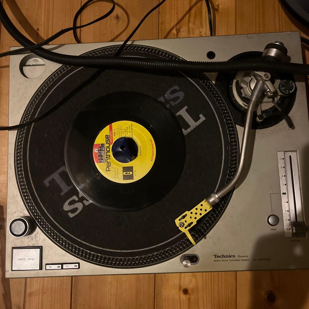 Technics SL-1200 アナログターンテーブル