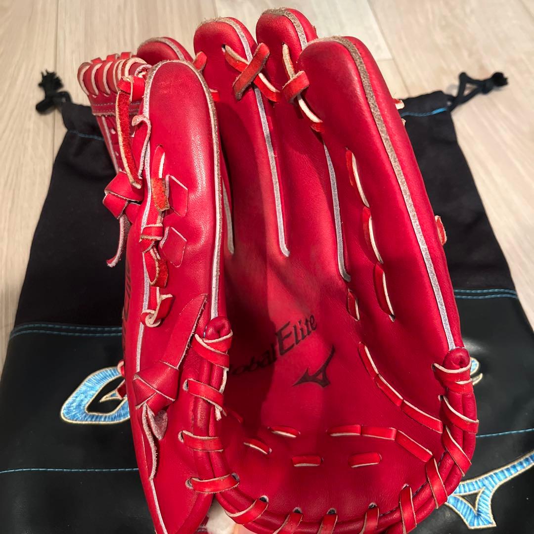 【美品】投手用グローブ　ミズノ　グローバルエリート　右投げ　硬式