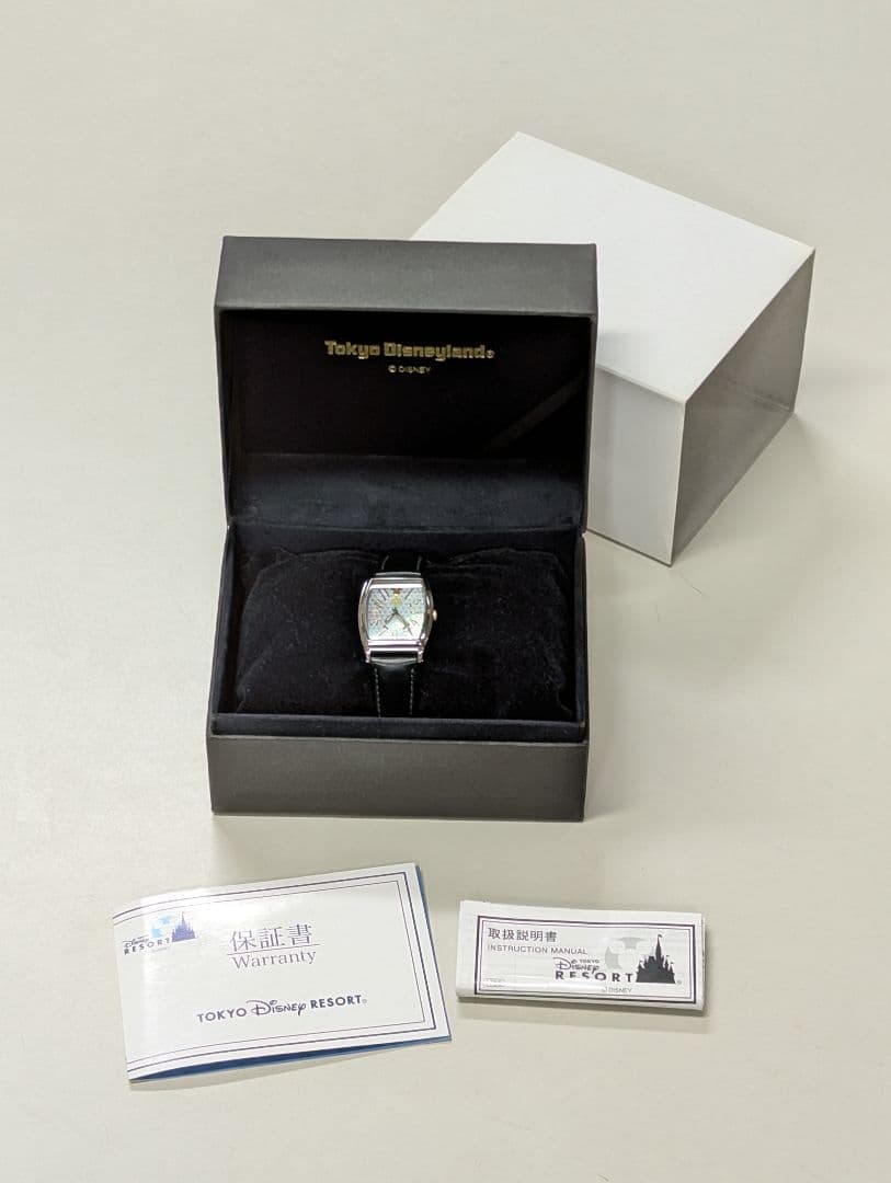 37499→36000ソーラー充電　Club33 ディズニー ディズニー