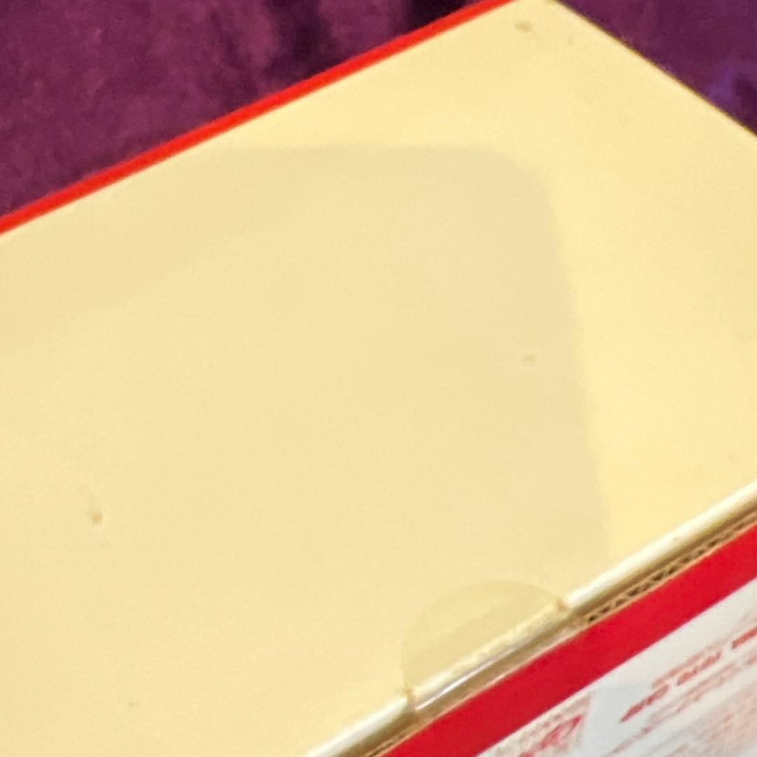 前田智徳　フィギュア　2000本安打記念　シリアルナンバー付きカード　カープ